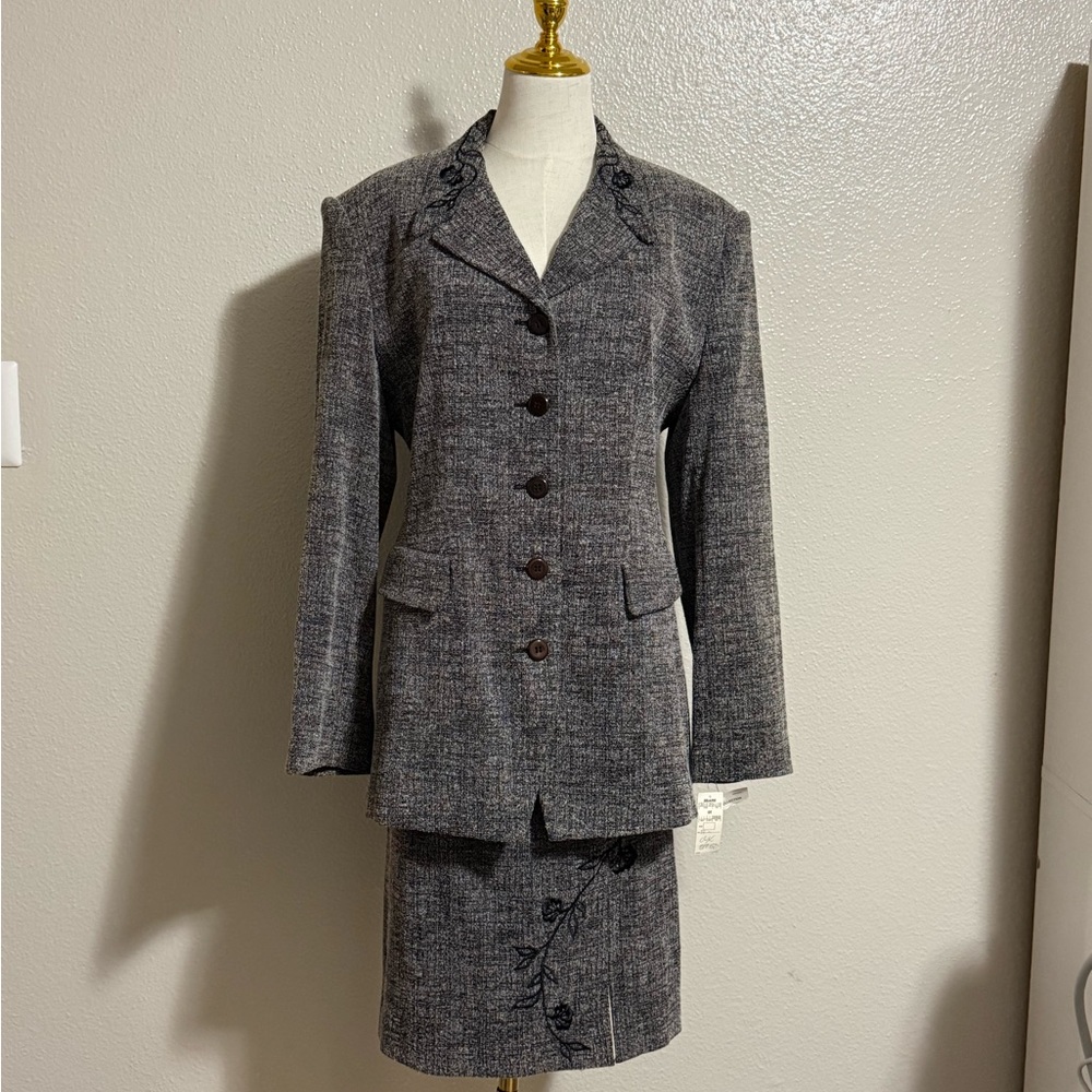 Vintage Executive Collection Women’s Padded Blazer and Skirt Set Size 14 Gray NW